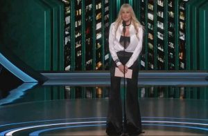 Oscars: Slava Ukraini Tribute From Bill Star Sparks Applause
